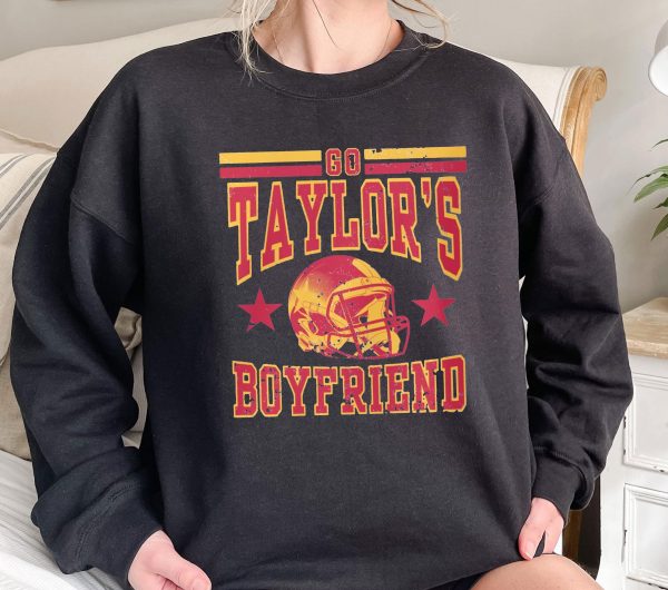 Retro Go Taylors Boyfriend Sweatshirt Vintage Travis Kelce T-Shirt Taylor Football Shirt Fan Gifts Eras Tour And