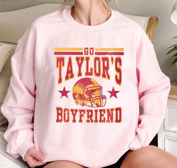 Retro Go Taylors Boyfriend Sweatshirt Vintage Travis Kelce T-Shirt Taylor Football Shirt Fan Gifts Eras Tour And