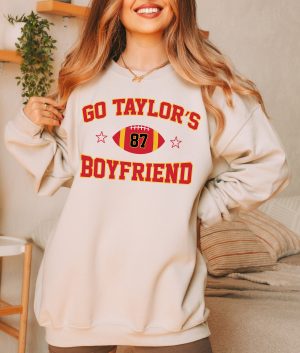 Vintage Go Taylors Boyfriend Sweatshirt, Retro Travis Kelce T-Shirt, Kelce 87 Shirt, Kansas City Football Shirt, Football Fan Gifts