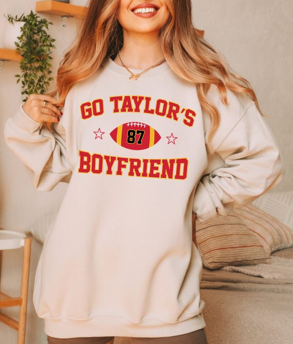 Vintage Go Taylors Boyfriend Sweatshirt Retro Travis Kelce T-Shirt 87 Shirt Kansas City Football Fan Gifts