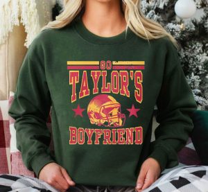 Retro Go Taylors Boyfriend Sweatshirt, Vintage Travis Kelce T-Shirt, Taylor Football Shirt, Taylor Fan Gifts, Eras Tour, Taylor and Travis