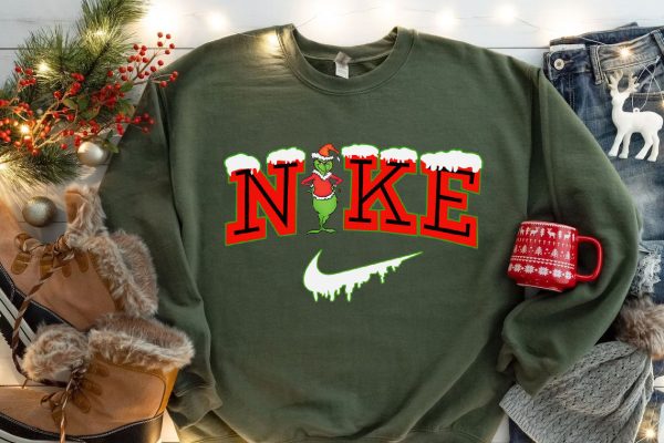 Vintage Nike Grinch Christmas Snow Sweatshirt